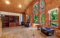 1026 Showalter Rd, Moscow, ID 83843