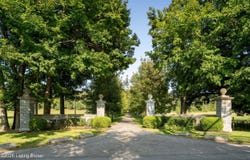 7909 Rose Island Rd, Prospect, KY 40059
