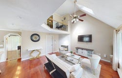 1 Jonathan Cir, Worcester, MA 01604