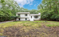 815 BERRYWOOD LANE, ABSECON, NJ 08205