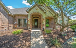 7701 Berry Road, Burleson, TX 76028