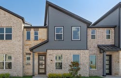 8913 Lowell Street, Rowlett, TX 75089