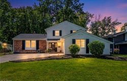 6424 BRIGHTON DRIVE, NORTH OLMSTED, OH 44070