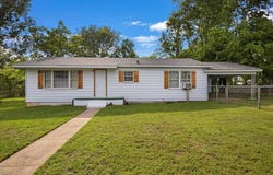 116 S Barron Street, Arp, TX 75750