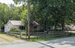 1018  S Washington  AVE, Fayetteville, AR 72701
