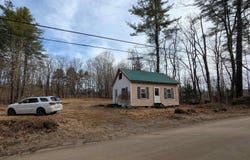 15 Sulphur Hill Road, Hillsborough, NH 03244