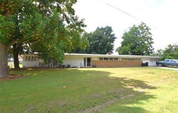 1435  W Cherokee, Westville, OK 74965