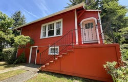 560 N 10TH ST, Coos Bay, OR 97420