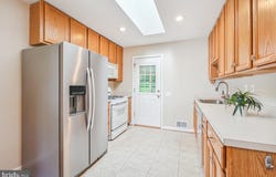 404 HULL PLACE, ROCKVILLE, MD 20852