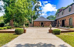 801 Greenwillow Way, Louisville, KY 40223