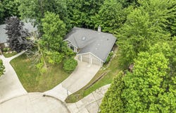 2702 Overlook Drive, Fort Wayne, IN 46808-1889