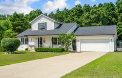 2405 Stanton Drive, Middleville, MI 49333