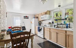 722 Sewanee St, Harriman, TN 37748