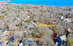 35 Burnside Street, Plymouth, MA 02360