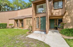 8 Oakmont Ct, Palm Coast, FL 32137