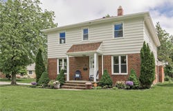 2381 Charney Road, University Heights, OH 44118