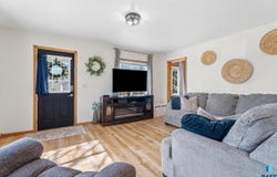 406 S Prairie St, Harrisburg, SD 57032