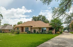 1026 Huntington Drive, Duncanville, TX 75137