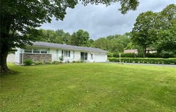 16 Locust Avenue, Cortland, NY 13045