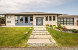 1342 11TH ST, Bandon, OR 97411