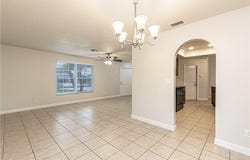 321 NE 10th St, CAPE CORAL, FL 33909