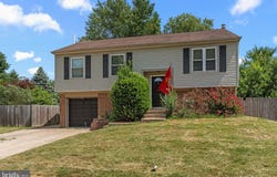 525 NEL DRIVE, FAIRLESS HILLS, PA 19030