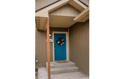 2206 E Desmet Ave, Spokane, WA 99202