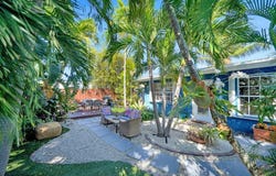 925 NE 40th Street, Oakland Park, FL 33334