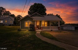 2736 W Walnut Street, Johnson City, TN 37604