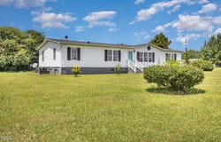 25 Duke Lane, Newton Grove, NC 28366