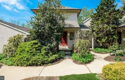 39 OAKMONT PLACE, MEDIA, PA 19063