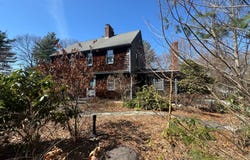 28 Lantern Ln, Hanover, MA 02339