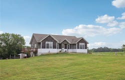 657 SW 701 Road, Centerview, MO 64019