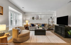 109 Dundee Court, Aberdeen, NJ 07747