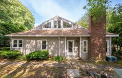 2 Aurora Ln, Salem, MA 01970