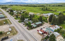 2 N Railway Street, Roberts, MT 59070