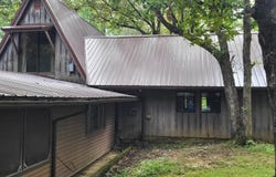 1682 BRIDWELL LOOP, Marion, KY 42064