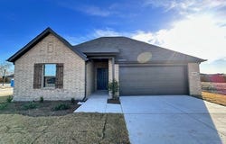 509 Brook View Drive, Van Alstyne, TX 75495