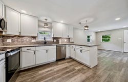 2432 Old Greensburg Rd, Washington Twp, PA 15068