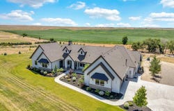 7877 Sonara Rd, Caldwell, ID 83607