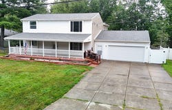 19 Schultz Road, Orchard Park, NY 14127