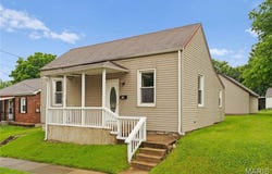 415 S Main Street, Waterloo, IL 62298