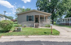 19 Pageant Lane, Olmsted Twp, OH 44138