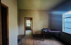 320 NW 9th St, Paris, TX 75460