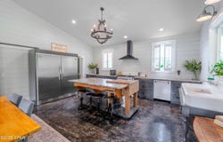 2818 Lawrence Road, Marianna, FL 32446