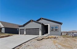 314 Woodview Drive, Raymore, MO 64083