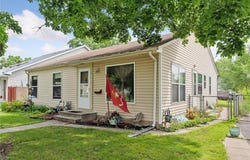 3810 Regent Avenue N, Robbinsdale, MN 55422