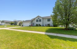7088 Quintara Drive NE, Comstock Park, MI 49321