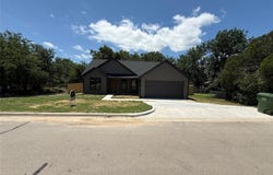 901 SW 10th Street, Mineral Wells, TX 76067