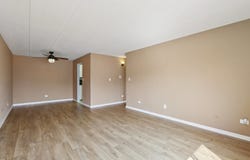915 Graceland Avenue, Des Plaines, IL 60016